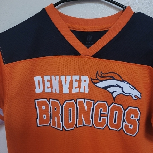 NFL Team Apparel Broncos Top - Picture 3 of 4